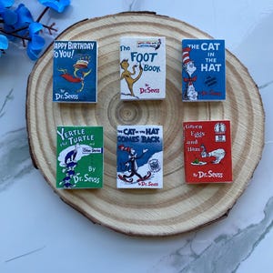 Dr. Seus Miniature Books - Classic Children&#39;s Books – Dollhouse Miniatures – Book Nook Decor – Teacher Gift – BookTok Collectible