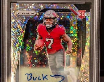 NFL Football Hot Pack:1 Guaranteed Graded Card+ 10 Miscellaneous Cards! Panini Prizm Bucky Irving No Huddle Rookie Auto Chaser Pack-READ