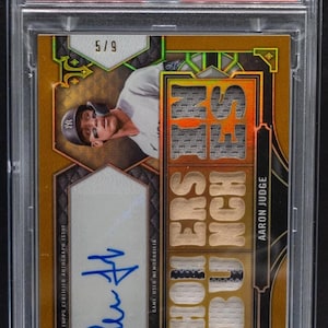 MLB Baseball Hot Pack:1 Garantiert abgestufte Karte + 10 verschiedene Karten! Topps Triple Threads Goldener Raucher Patch Aufnäher Auto Chaser Pack