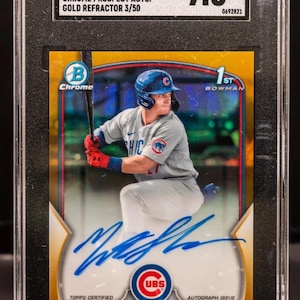 Matt Shaw Bowman Chrome Gold Rookie Auto /50 Chaser Pack Garantido 1 Carta Classificada (Grau 8+ Garantido) + 10 Cartas Diversas! - LEIA