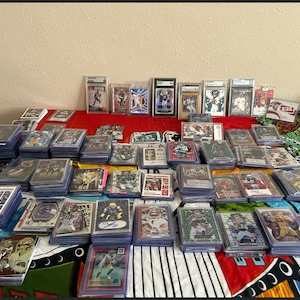 NFL FOOTBALL Hot Packs - 10 cartas - 3 novatos - 1 automóveis garantidos - Mem - 1/1