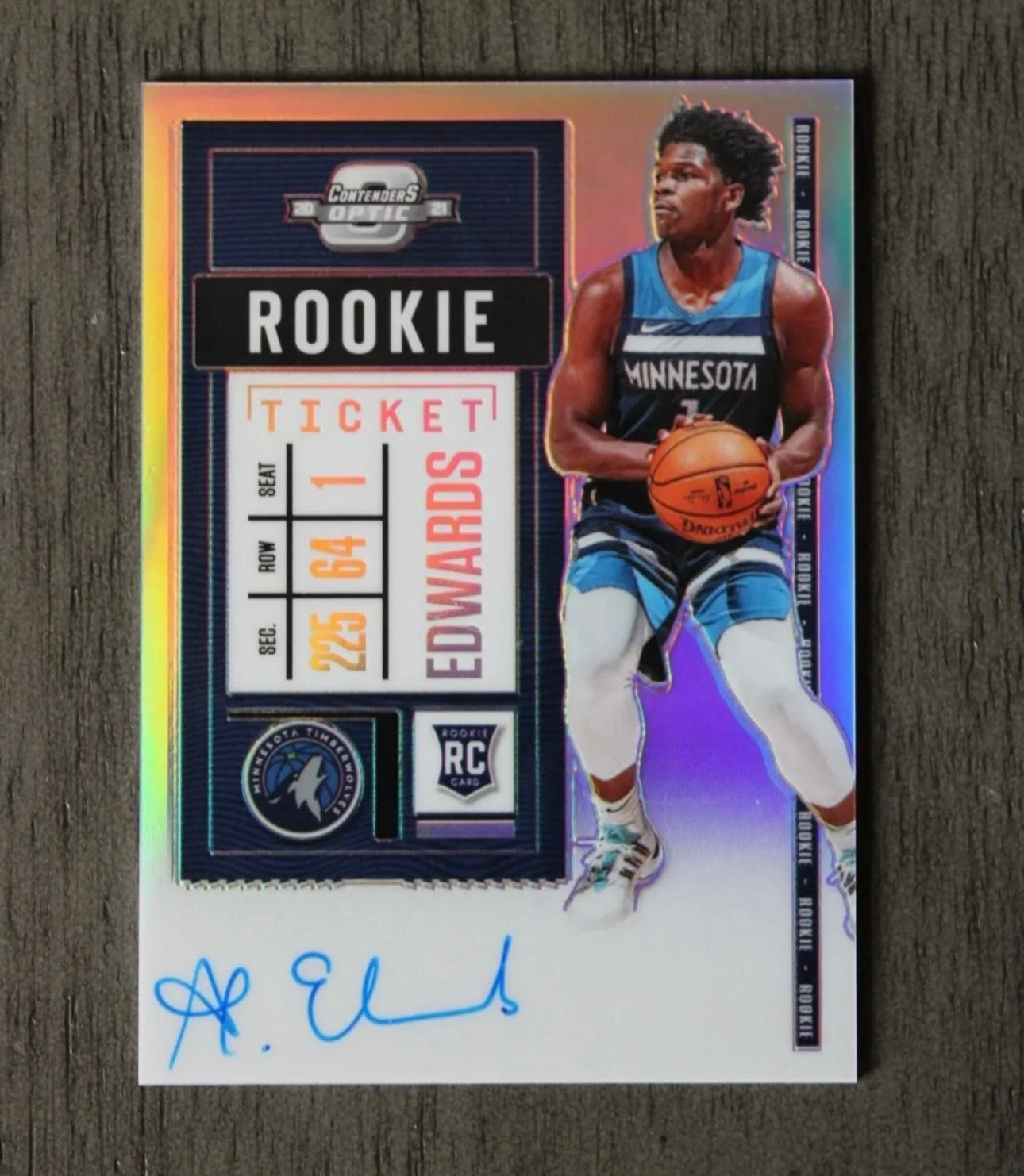 Huge NBA Basketball Sports Card Hot Pack. 8 GUARANTEED Hits. All Autos