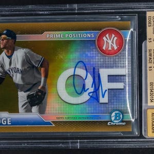 Pacote de Beisebol da MLB: 1 Carta Classificada Garantida + 10 Cartas Diversas! Pacote de Auto Chase para Novatos Bowman Chrome Aaron Judge Gold Refractor - LEIA