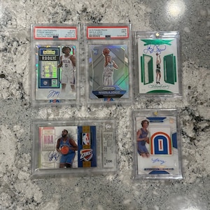 NBA Basketball Hot Packs - 10 carte - 2 VINCITE GARANTITE Auto/cimeli/ 1/1 - 3 Rookies!!