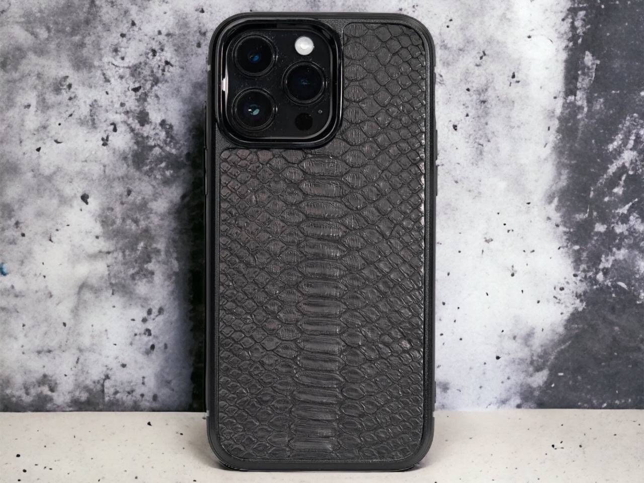 Classic Case for iPhone 15 Pro in Genuine Python