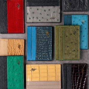 Kaartportemonnee struisvogel → Kaarthouder echt struisvogelleer → Handgemaakte cardhodler van struisvogelleer in geschenkdoos → kaarthouder struisvogel