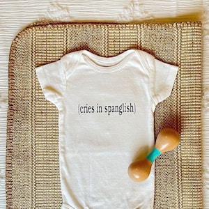 Schreit in Spanglish Baby Onesies®, zweisprachiges Baby, Babypartygeschenke,