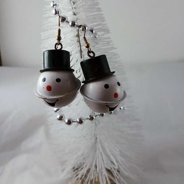 Laughing snowman earrings top hat whimsical vintage rare one of a kind handpainted Christmas retro Xmas holiday parties special occasions