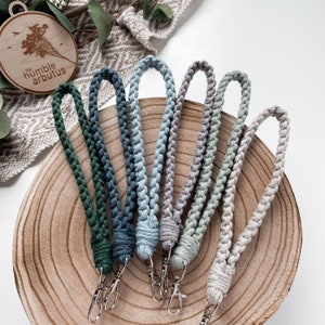 Llavero de pulsera / Correa de muñeca para billetera / Porta llaves / Accesorio bohemio para auto / Cordón de macramé para mochila, bolso o cartera