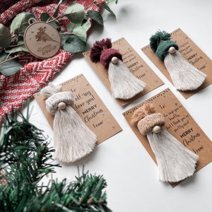 Carte de Noël pour professeur avec nain, décoration de sapin en macramé, cadeau secret père Noël pour collègue