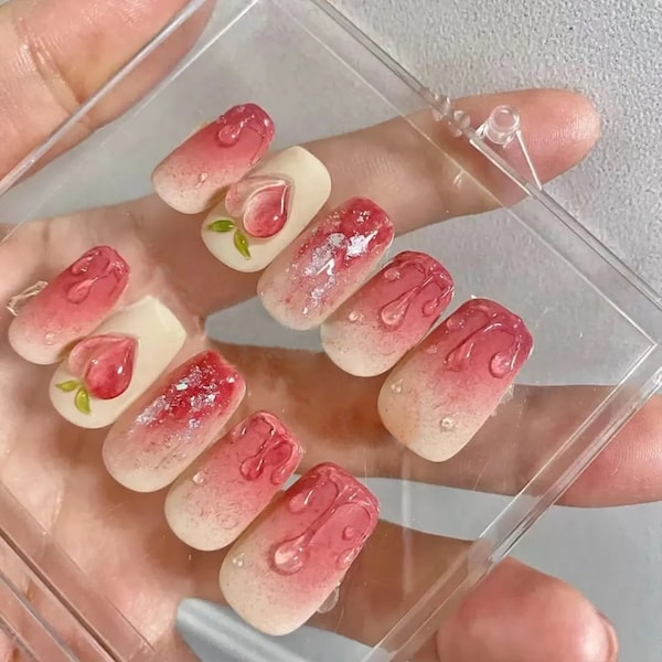 Peach nails, pink nails, gradient pink nails, cute nails, press-on nails, fake nails, give gifts
