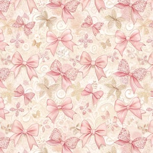 Può includere: Un motivo ripetuto di fiocchi e farfalle rosa su sfondo color crema. Alcuni fiocchi hanno una texture glitterata. Il design include elementi floreali e a spirale, creando un'estetica delicata e femminile. I fiocchi sono di varie dimensioni.