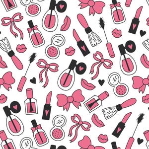Può includere: Un motivo ripetuto di articoli per il trucco rosa e neri su sfondo bianco. Il design include rossetti, smalto per unghie, flaconi di profumo, fiocchi, cuori, pennelli per il trucco, ciprie e labbra.