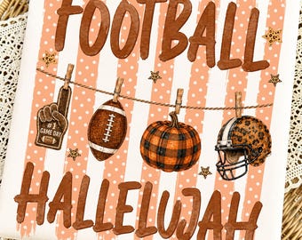 Op de afbeelding: Een wit vierkant bord met verticale perzikkleurige strepen en witte stippen. De tekst FOOTBALL HALLELUJAH is bruin. Een waslijn toont een schuimvinger, een football, een pompoen met ruitjespatroon en een helm met luipaardprint.