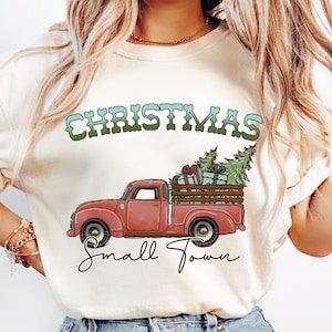 Weihnachten Kleinstadt Png, Kleinstadt LKW mit Weihnachtsbäumen Png, Frohe Weihnachten Png, Weihnachten Vintage LKW Png, Weihnachtshemd Design