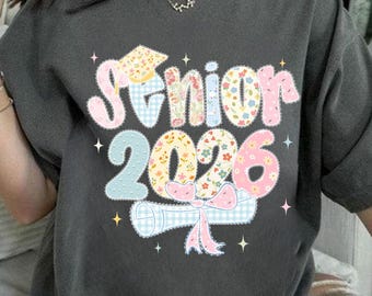 Graduación de último año de 2026 con encaje coqueto, PNG, Graduado 2026, PNG floral, Clase de 2026, PNG, Diseño de camiseta de último año de secundaria