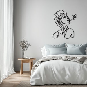 Modern Metal Line Art Woman Sculpture: Minimalist Home DecorNew Year's gift