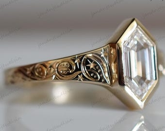 2.5CT Hexagon Cut Moissanite Engagement Ring 14K Yellow Gold Vintage Engraved Bezel Setting Art Deco Geometric Bridal Ring for Women