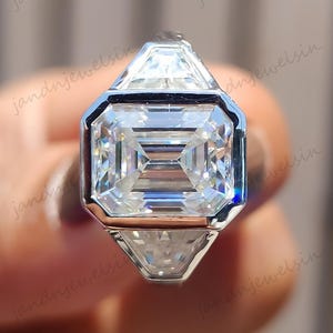 Drei Stein Smaragdschliff Moissanite Verlobungsring Seitenstein Trapezschliff Ring 14k Goldring Ehering Versprechen Ring Vorschlag Ring