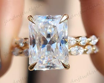 4CT Radiant Cut Moissanite Engagement Ring Set 14K Gold Vintage Style Wedding Ring Unique Diamond Band Bridal Set Anniversary Gift for Her