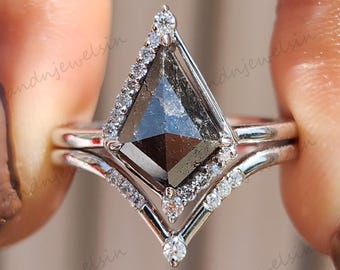 1.5CT Kite Salt and Pepper Diamond Ring 14K Gold Engagement Ring Unique Diamond Wedding Ring Vintage Anniversary Gifts For Her Promise Ring