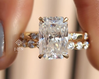 4CT Radiant Cut Moissanite Ring Set for Her 14k Gold Bridal Set Wedding Ring Set Unique Engagement Ring For Her Promise Ring Proposal Ring