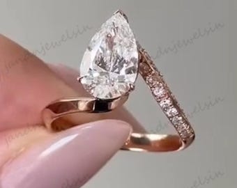 Bypass Set Pear Cut Moissanite Engagement Ring Solid Gold Wedding Ring Teardrop Shaped Solitaire Ring Unique Promise Ring Anniversary Gift