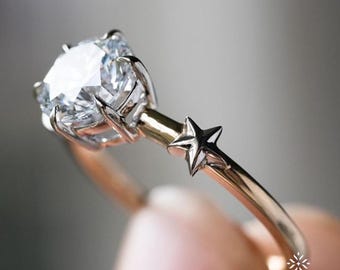 Classic Round Cut Moissanite Engagement Ring 14k Gold Moon Star Wedding Ring Two Tone Ring Anniversary Gift Promise Rings For Women