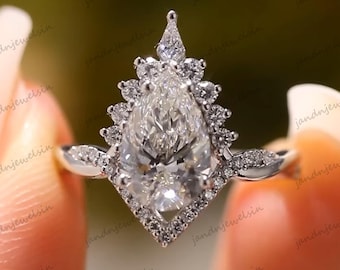 2.5CT Pear Cut Moissanite Engagement Ring Set Vintage Halo Ring Unique Pear Cut Wedding Ring 14k Gold Bridal Ring Set Anniversary Gifts