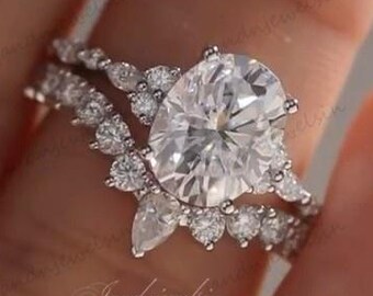 Oval Cut Moissanite Engagement Ring Set Vintage White Gold Ring Set Cluster Pear Diamond Bridal Ring  Set Promise Ring Anniversary Gift