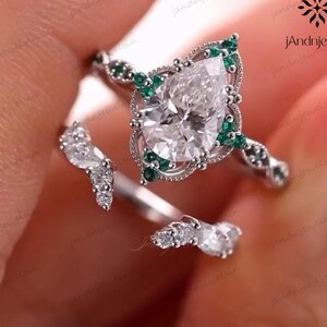 3CT Pear Moissanite Engagement Ring Set with Green Accent Stones Vintage Halo Bridal Set 14K White Gold Unique Wedding Ring Anniversary Gift