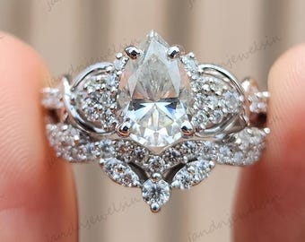 2CT Pear Moissanite Engagement Ring Set 14K Gold Ring Bridal Set Nature Inspired Floral Wedding Ring Unique Promise Ring Anniversary Gifts