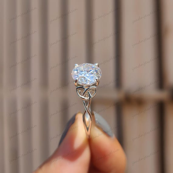 Brilliant Round Cut Moissanite Engagement Ring Vintage 14K Gold Moissanite & Lab Grown Wedding Ring Nature Inspire Ring Promise Ring for Her