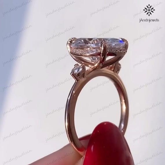 Vintage Oval Moissanite Engagement Ring 14K Solid Gold Ring Unique Hidden Halo Ring Diamond Ring Proposal Ring Wedding Ring Anniversary Gift