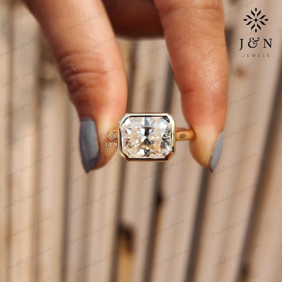 5CT Radiant Cut East West Moissanite Engagement Ring Bezel Set 14K Solid Gold Wedding Ring Horizontal Ring Solitaire Anniversary Ring