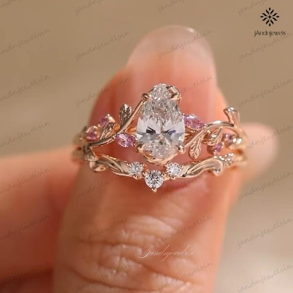 3CT Pear Moissanite Engagement Ring Set 14K Gold Floral Vine Bridal Set Nature Inspired Wedding Ring Unique Promise Ring Anniversary Gift