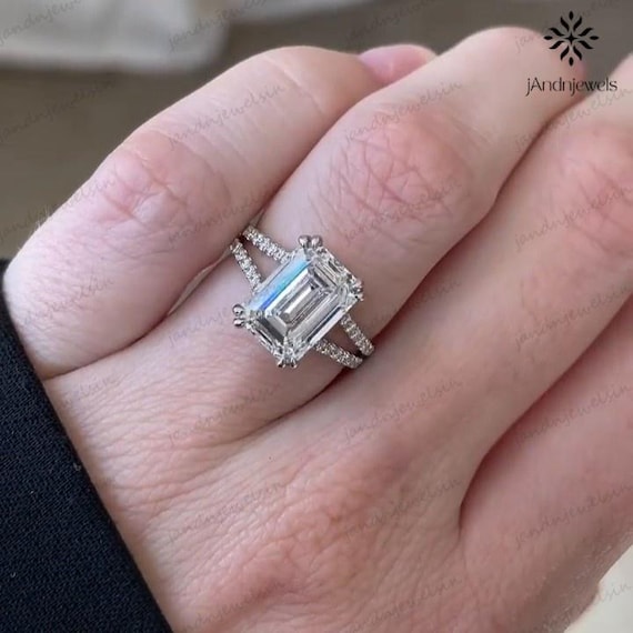 4CT Emerald Cut Moissanite Engagement Ring Solid 14K Gold Split Shank Hidden Halo Emerald Solitaire Ring Anniversary Gift for Women