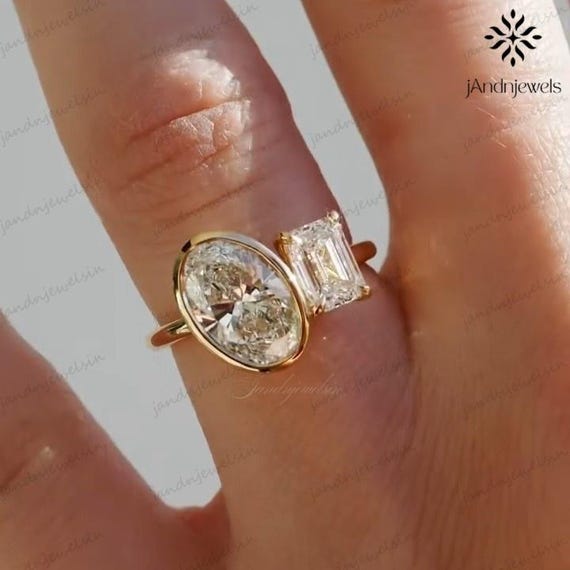 Toi Et Moi Bezel Set Ring Oval Moissanite Engagement Ring Two Stone Unique Ring 18K Solid Gold Wedding Ring For Her Anniversary Gift