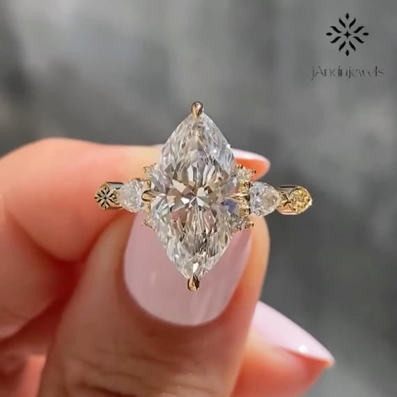 Vintage Marquise Cut Moissanite Engagement Ring 14K Solid Gold Art Deco Wedding Ring Unique Cluster Milgrain Nature Inspired Ring