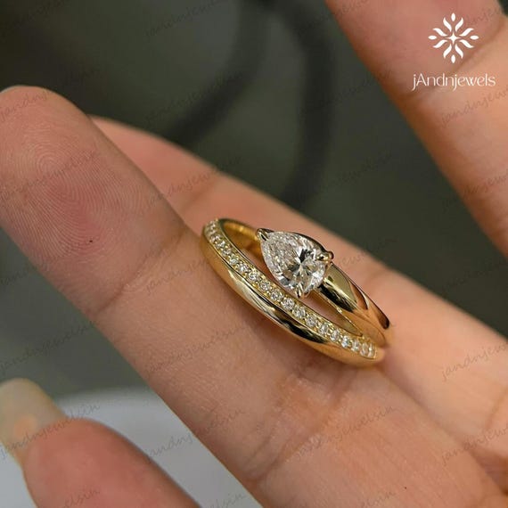 0.70CT Pear Cut Moissanite Engagement Ring Set 14K Gold Solitaire Ring Diamond Wedding Band Bridal Anniversary Gift