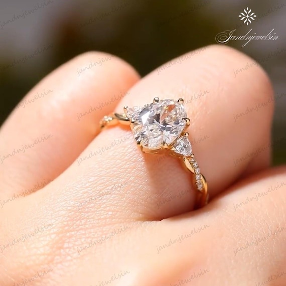 2.5CT Oval Moissanite Engagement Ring Vintage Nature Inspired 14K Gold Unique Wedding Ring Oval Diamond Ring Anniversary Gift Promise Ring