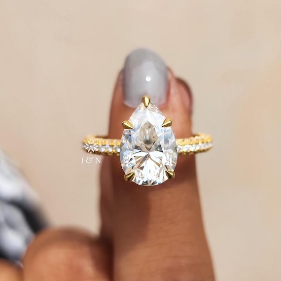 3CT Pear Cut Moissanite Engagement Ring Pear Cut Diamond Ring 14k Gold Wedding Ring Anniversary Ring Promise Ring For Her Pave Setting Ring