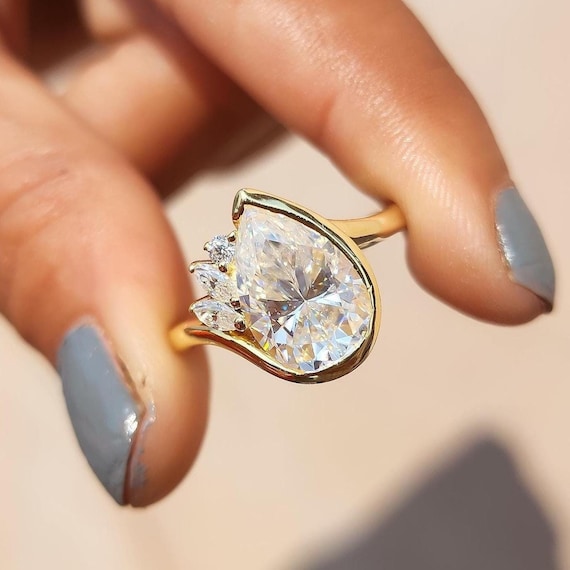 3CT Pear Cut Moissanite Engagement Ring Tear Drop Unique Shape Ring 14k Solid Gold Ring For Her Anniversary Gifts Pear Cut Wedding Ring