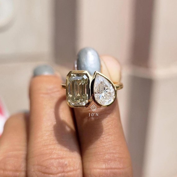14K Solid Gold Toi Et Moi Engagement Ring Bezel Set Pear And Emerald Cut Moissanite Ring Cocktail Ring Colored Diamond Ring Birth Stone Ring
