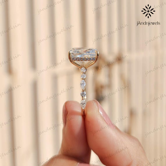 4CT Cushion Cut Moissanite Diamond Engagement Ring Hidden halo Ring Marquise And Round Diamond Wedding Band 14K Gold Promise Ring for Her