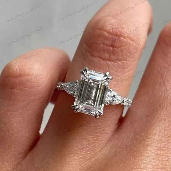 3CT Emerald Cut Three Stone Moissanite Engagement Ring 14K Gold Double Prong Emerald Ring Unique Wedding Anniversary Promise Ring for Women