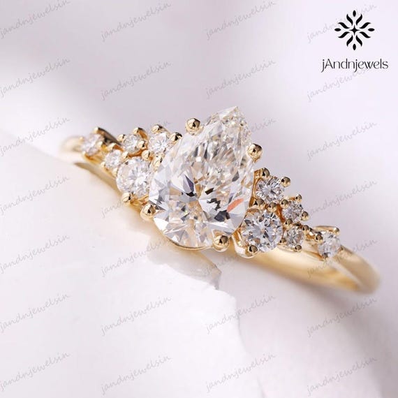 2CT Pear Cut Moissanite Engagement Ring Set 14K Gold Bridal Ring Vintage Wedding Ring Unique Diamond Cluster Anniversary Gift for Her