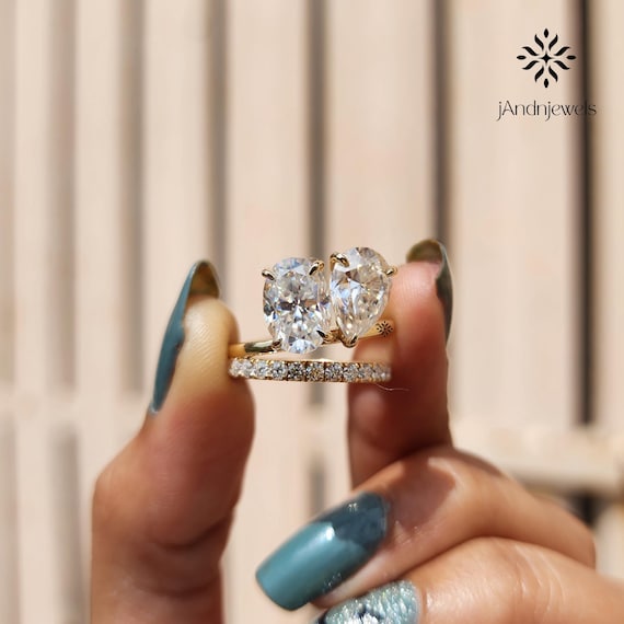 Toi et Moi Moissanite Engagement Ring Set Two Stone Oval Bridal Ring Set 14K Gold Wedding Ring Set Unique Anniversary Ring Promise Ring