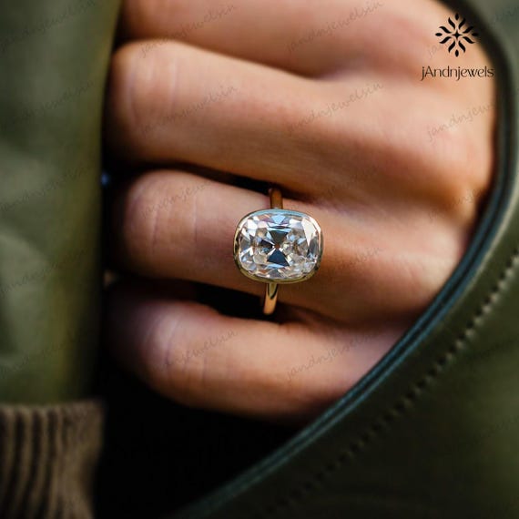 4ct Old Main Elongated Cushion Cut Moissanite Ring Bezel Set Solitaire Diamond Ring 14K Solid Gold Ring Anniversary Gift For Women