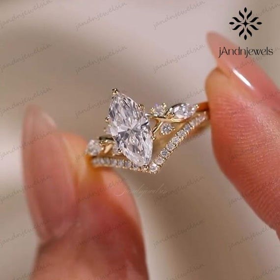 Marquise Cut Moissanite Engagement Ring Set Cluster Marquise Ring 14K Gold Bridal Ring Set Curved Wedding Band Floral Stacking Ring Set